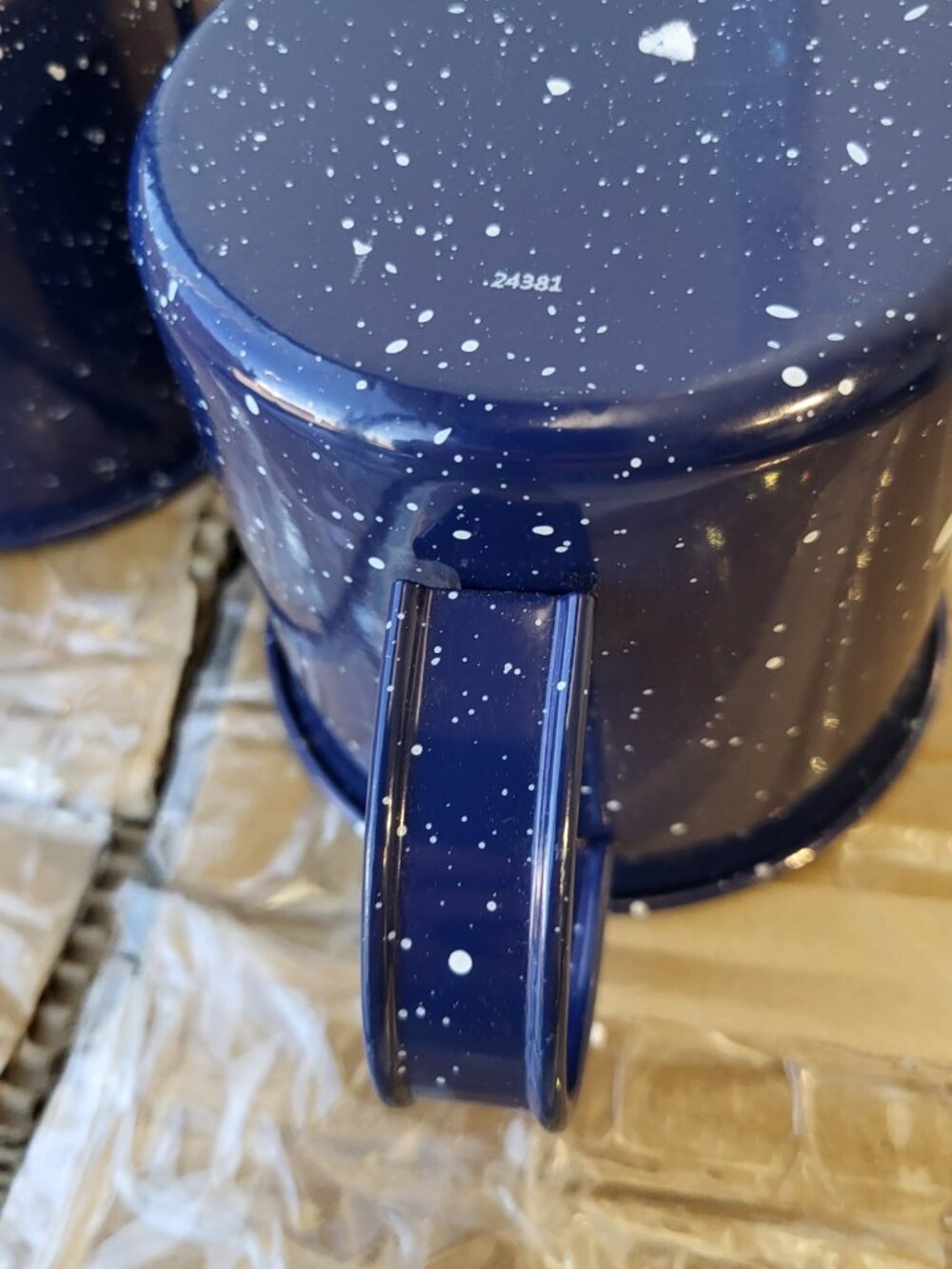 JAYCO RV BLUE SPECKLED ENAMEL COATED METAL COFFEE CUPS (2) RARE SEE PICTURES - Picture 4 of 7